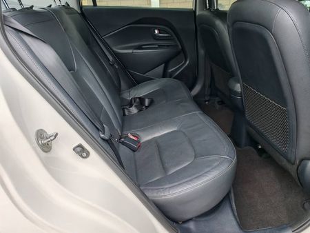 2015-Kia-Rio-14-Sedan-Auto_4