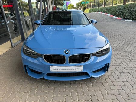 2017-BMW-M4-Coupe-Auto_1