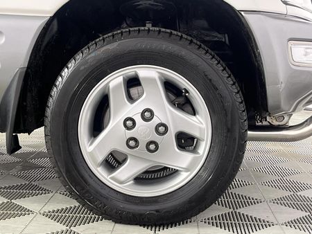 1999-Toyota-RAV4-3-dr_3