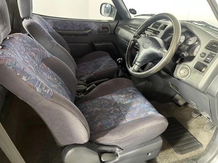 1999-Toyota-RAV4-3-dr_7