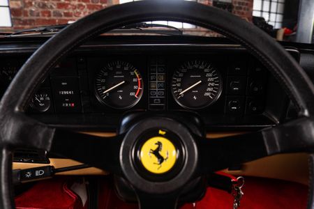 1983-Ferrari-Mondial-Quattrovalvole_11