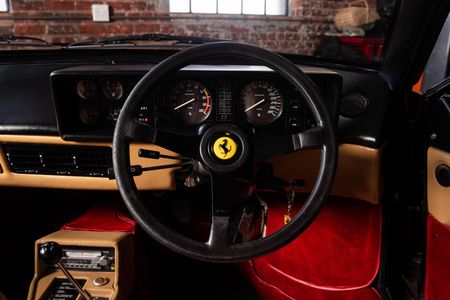 1983-Ferrari-Mondial-Quattrovalvole_12