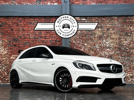 2014-Mercedes-AMG-A-Class-A45-AMG-4Matic_0