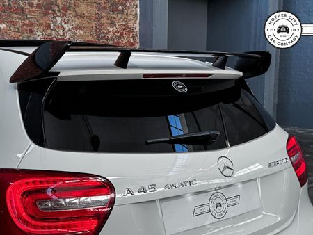 2014-Mercedes-AMG-A-Class-A45-AMG-4Matic_14