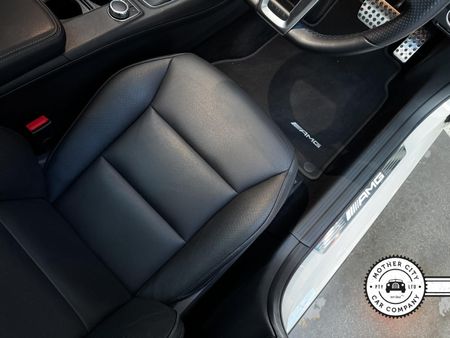 2014-Mercedes-AMG-A-Class-A45-AMG-4Matic_18