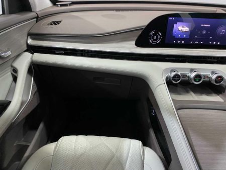 2025-Omoda-C9-15T-AWD-Phev_14