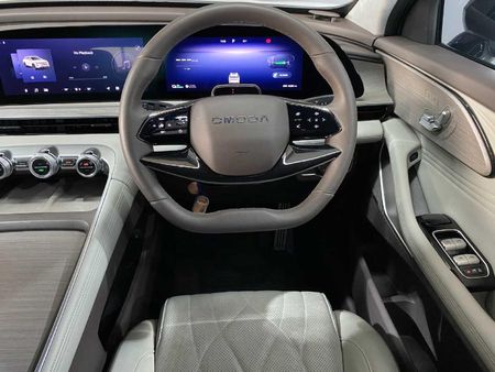 2025-Omoda-C9-15T-AWD-Phev_16