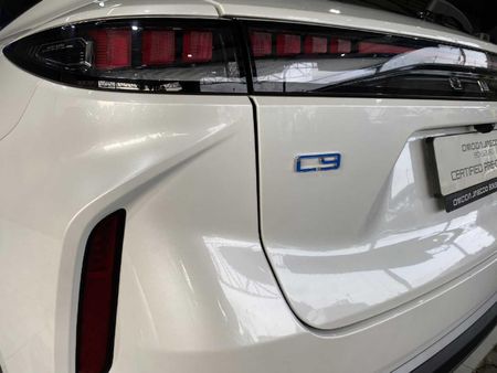 2025-Omoda-C9-15T-AWD-Phev_19