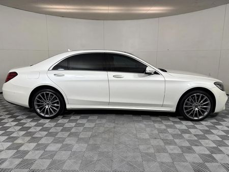 2020-Mercedes-Benz-S-Class-S-400d_16
