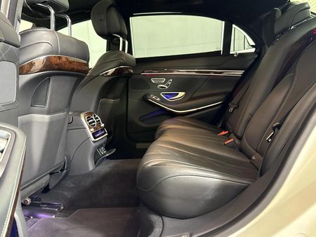 2020-Mercedes-Benz-S-Class-S-400d_3