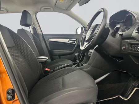 2021-Suzuki-Vitara-Brezza-15-GLX_17