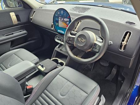 2024-MINI-Countryman-Cooper-C-u25_5