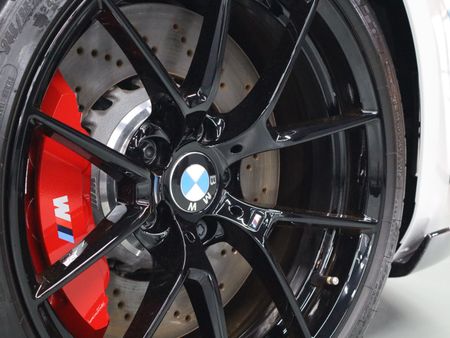 2021-BMW-M2-CS_12