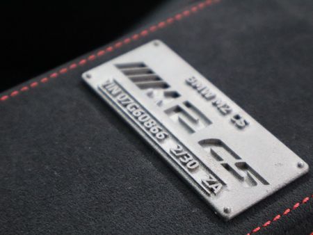 2021-BMW-M2-CS_3