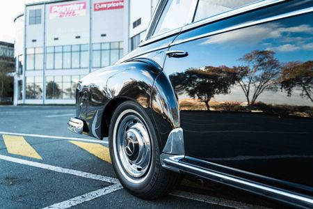 1958-Mercedes-Benz-S-Class-300D-Adenauer_7