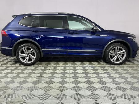 2024-Volkswagen-Tiguan-Allspace-14-TSI-R-Line-DSG-Auto_18