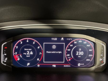 2024-Volkswagen-Tiguan-Allspace-14-TSI-R-Line-DSG-Auto_2