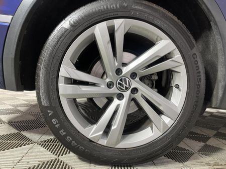 2024-Volkswagen-Tiguan-Allspace-14-TSI-R-Line-DSG-Auto_7