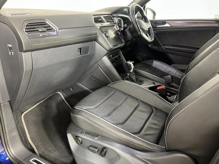 2024-Volkswagen-Tiguan-Allspace-14-TSI-R-Line-DSG-Auto_8