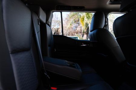 2026-Toyota-Land-Cruiser-Prado-VX-R-28GD-Auto_10