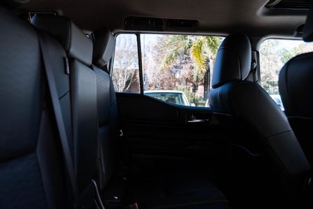 2026-Toyota-Land-Cruiser-Prado-VX-R-28GD-Auto_11
