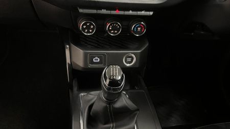 2022-Renault-Kiger-10-Energy-Zen_24
