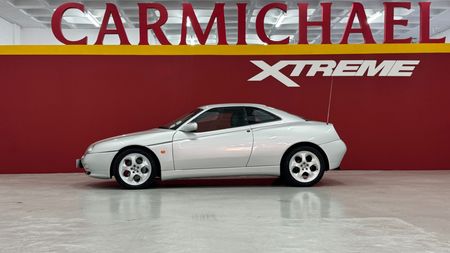 2002-Alfa-Romeo-GTV-30-V6_3