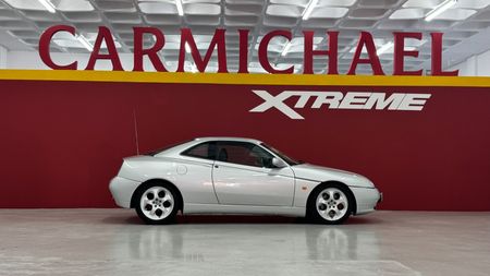 2002-Alfa-Romeo-GTV-30-V6_8
