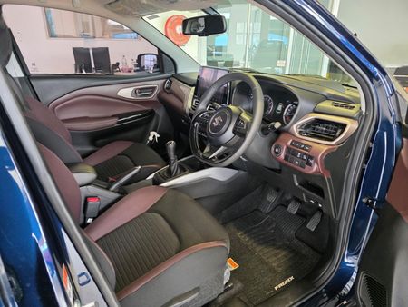 2026-Suzuki-Fronx-15-GLX_7