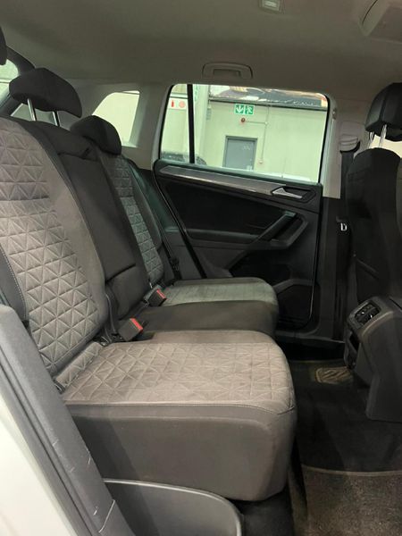 2023-Volkswagen-Tiguan-14-TSI-Life-DSG-Auto-110kW_13