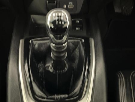 2022-Nissan-X-Trail-16-dCi-Tekna-4x4_9