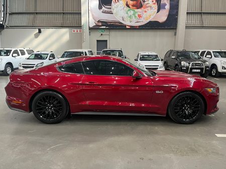 2019-Ford-Mustang-50-GT-Auto_6