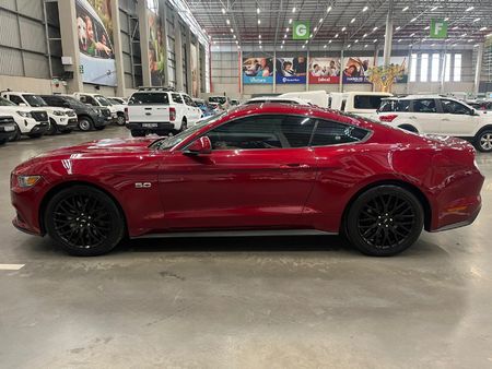 2019-Ford-Mustang-50-GT-Auto_7