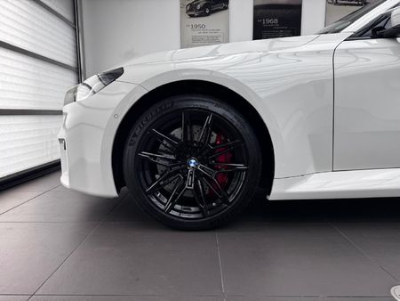 2023-BMW-M2-M-DCT_2