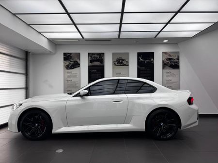 2023-BMW-M2-M-DCT_3