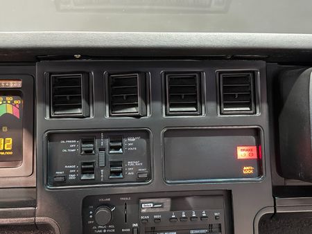 1988-Chevrolet-Corvette-35th-Anniversary_11