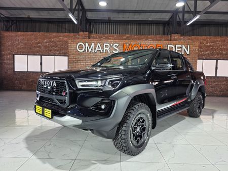 2025-Toyota-Hilux-28GD-6-GR-Sport-Double-Cab-4x4_1