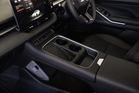 2026-Haval-H6-15T-Hybrid-Luxury-DHT_11