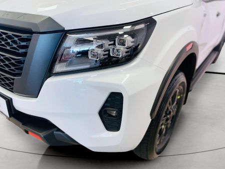 2026-Nissan-Navara-25-DDTi-PRO-2X-Auto-Double-Cab_17