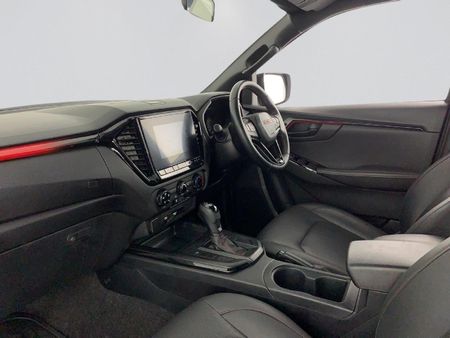 2024-Isuzu-D-Max-19-DDI-HR-X-Rider-Auto-Double-Cab_12