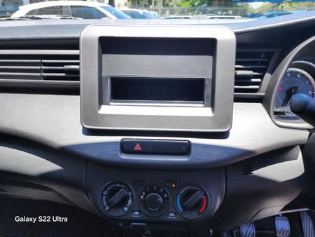 2026-Suzuki-Ertiga-15-GA_10