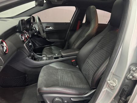 2017-Mercedes-AMG-A-Class-A45-AMG-4Matic_10