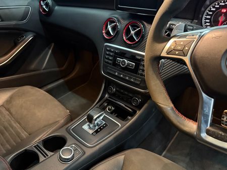 2017-Mercedes-AMG-A-Class-A45-AMG-4Matic_26