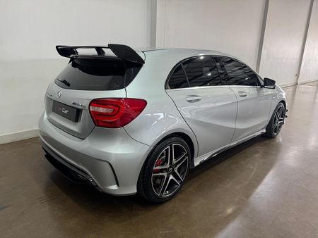 2017-Mercedes-AMG-A-Class-A45-AMG-4Matic_3
