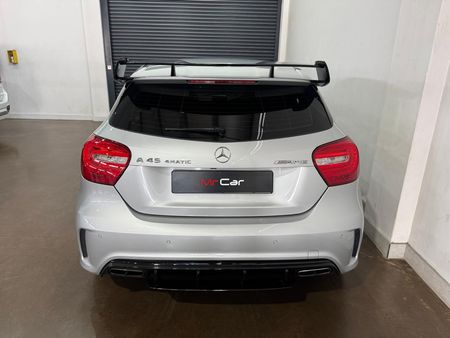 2017-Mercedes-AMG-A-Class-A45-AMG-4Matic_7