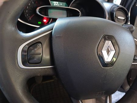 2017-Renault-Clio-IV-900T-Authentique-5-dr-66kW_14