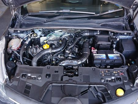 2017-Renault-Clio-IV-900T-Authentique-5-dr-66kW_16