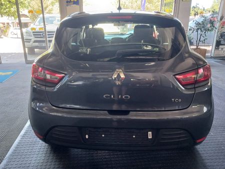 2017-Renault-Clio-IV-900T-Authentique-5-dr-66kW_3
