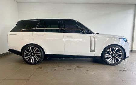2023-Land-Rover-Range-Rover-44-HSE_2