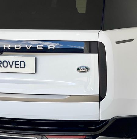2023-Land-Rover-Range-Rover-44-HSE_4